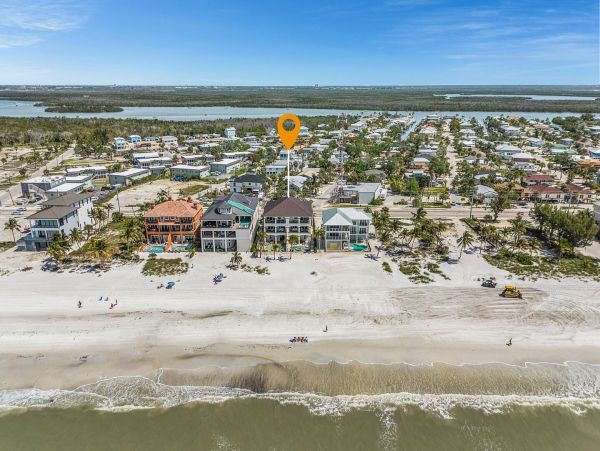 Stunning 10 Bedroom Vacation Home Fort Myers Beach - Two Pools