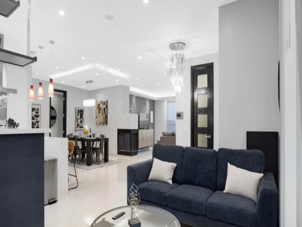 Gorgeous Los Angeles 4 Bedroom Rental Private Pool & Spa