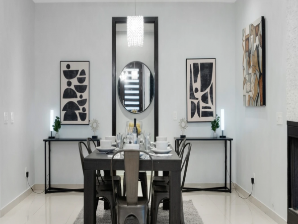 Gorgeous Los Angeles 4 Bedroom Rental Private Pool & Spa