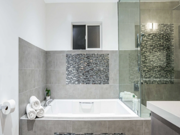 Gorgeous Los Angeles 4 Bedroom Rental Private Pool & Spa