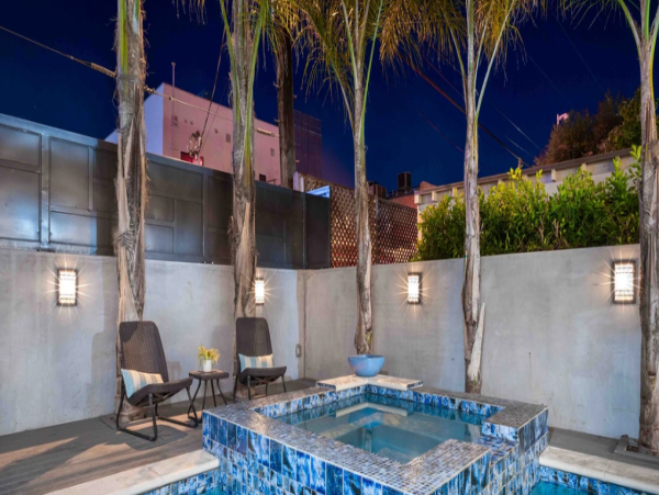 Gorgeous Los Angeles 4 Bedroom Rental Private Pool & Spa