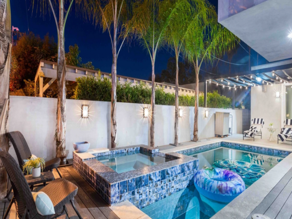 Gorgeous Los Angeles 4 Bedroom Rental Private Pool & Spa