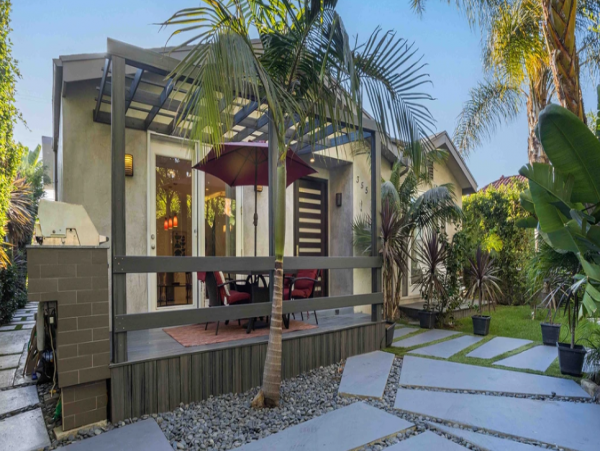 Gorgeous Los Angeles 4 Bedroom Rental Private Pool & Spa