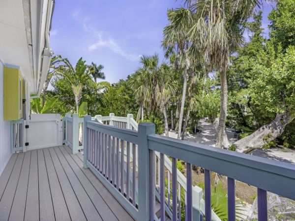 Captiva Vacation Home Four Bedroom