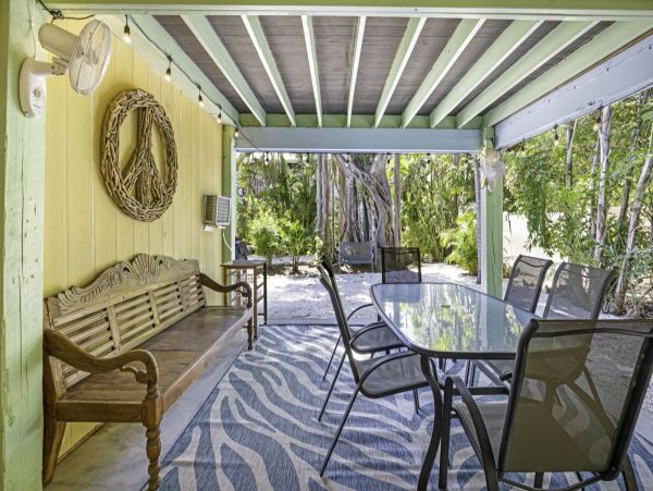 Captiva Vacation Home Four Bedroom
