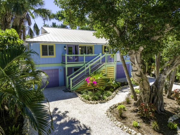 Captiva Vacation Home Four Bedroom