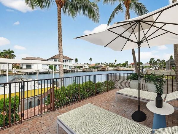 Naples Luxury Vacation Rentals - Gulf Access Waterfront Estate
