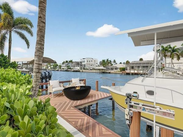 Naples Luxury Vacation Rentals - Gulf Access Waterfront Estate