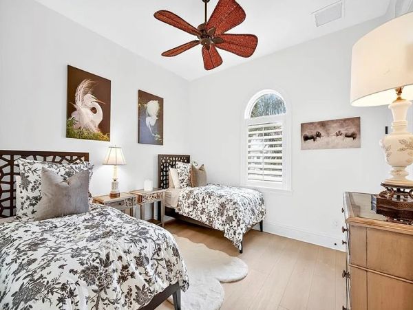 Naples Luxury Vacation Rentals - Gulf Access Waterfront Estate