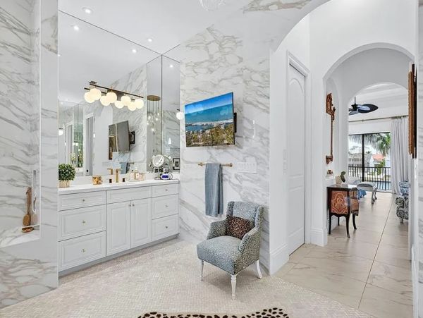 Naples Luxury Vacation Rentals - Gulf Access Waterfront Estate