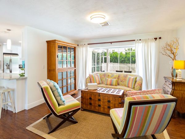 Naples 3 Bedroom Vacation Home with Private Pool