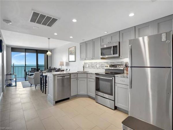 All About the View! Marco Luxury Condo