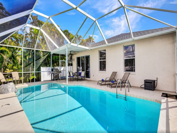 Lovely Naples 3 Bedroom Vacation Home
