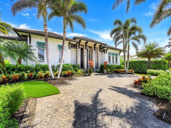 Naples 5 Bedroom Vacation Home Sleeps 10 Guests