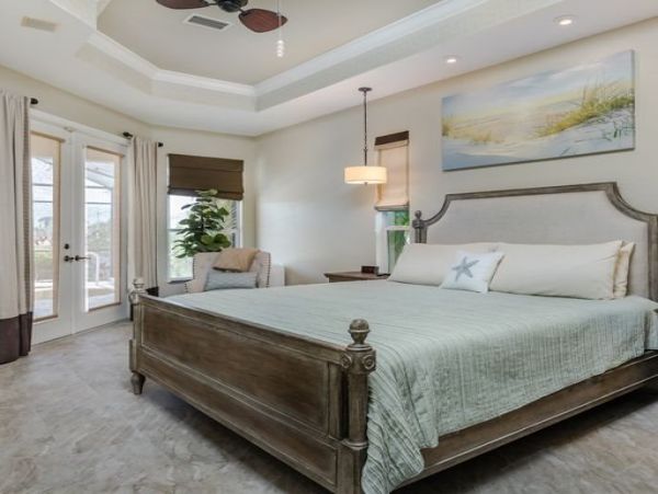 Cape Coral Beautiful Home with 4 Bedrooms