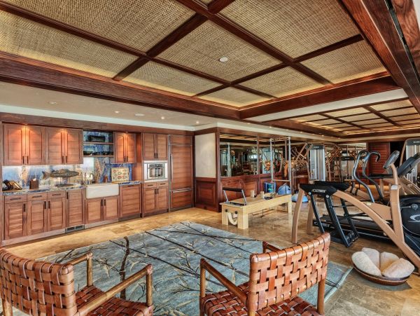 Luxury Oceanfront Vacation Rental with Amazing Views & Amenities