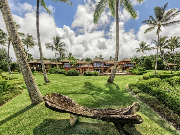Luxury Oceanfront Vacation Rental with Amazing Views & Amenities