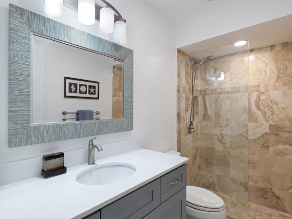 Walk to Beach Sanibel Vacation Home Sleeps Ten Guests