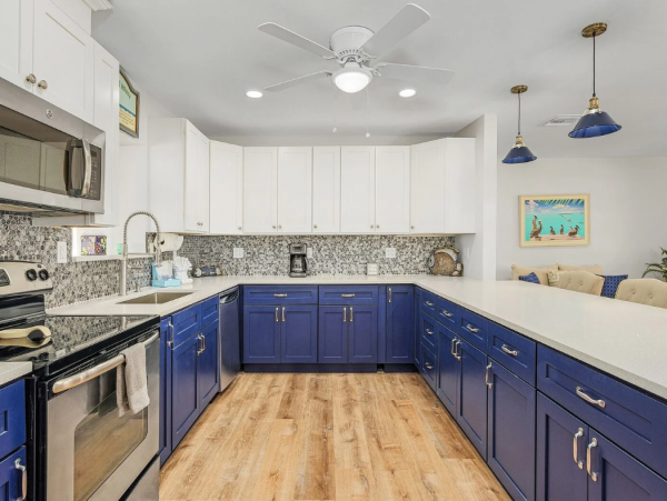 Beautiful Four Bedroom Vacation Pool Home