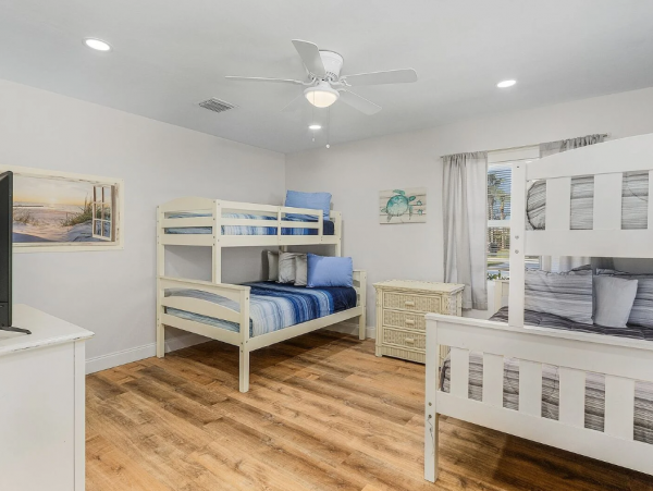 Beautiful Four Bedroom Vacation Pool Home