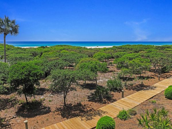 Gulf-Front Vacation Condo with Great Views
