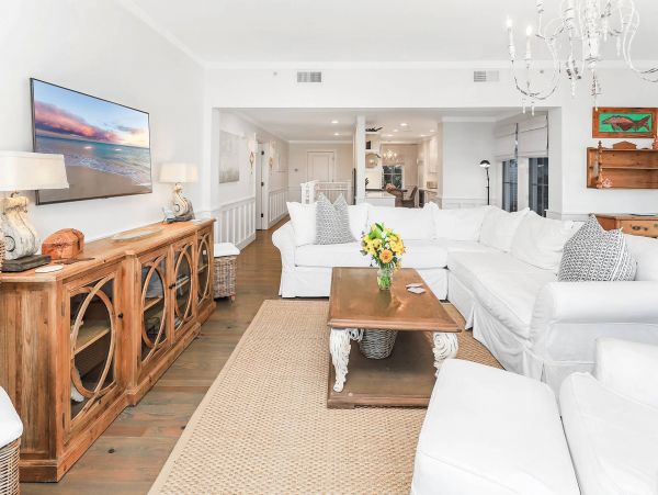 Gulf-Front Vacation Condo with Great Views