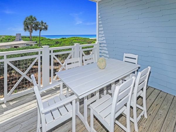 Gulf-Front Vacation Condo with Great Views