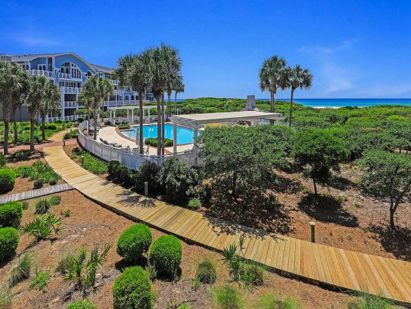 Gulf-Front Vacation Condo with Great Views