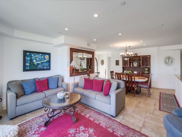 Bayfront 7 Bedroom Vacation Home