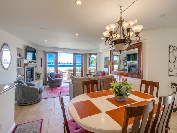 Bayfront 7 Bedroom Vacation Home
