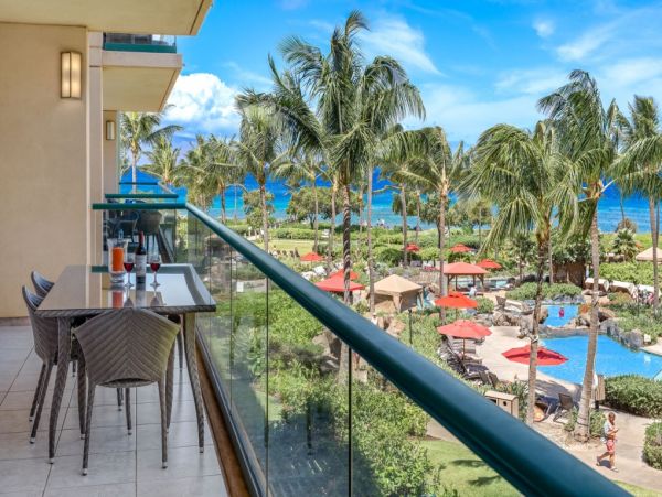 Oceanfront Elegance: 9 Bedroom Vacation Rental