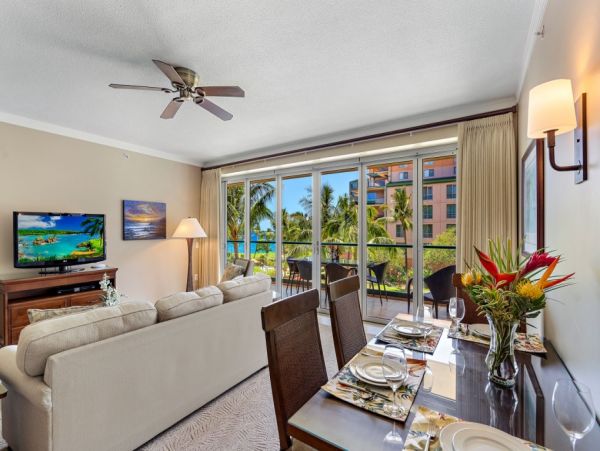 Oceanfront Elegance: 9 Bedroom Vacation Rental