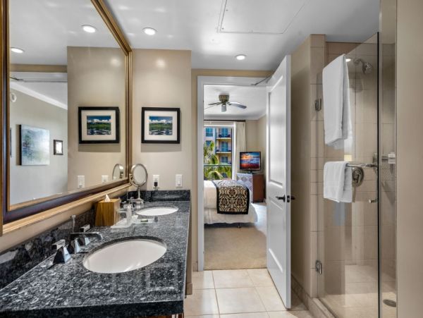 Oceanfront Elegance: 9 Bedroom Vacation Rental