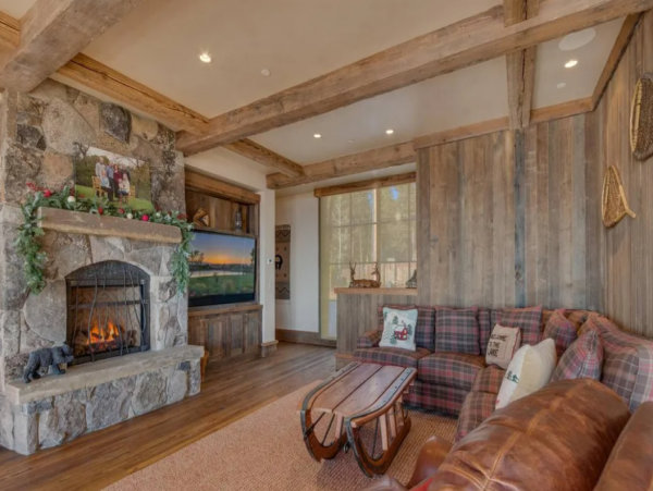 Luxury Lake Tahoe North Shore Seven Bedroom Rental