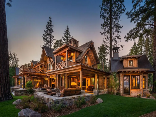 Luxury Lake Tahoe North Shore Seven Bedroom Rental