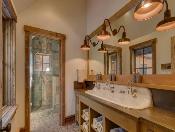 Luxury Lake Tahoe North Shore Seven Bedroom Rental