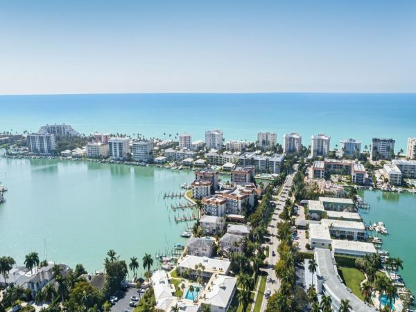 Two Bedroom Walk to Beach Vacation Rental in Naples