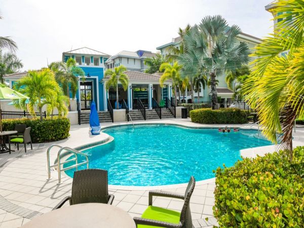 Bradenton Vacation Condo Sleeps 7 Guests