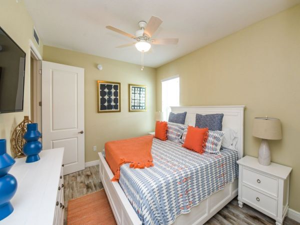 Bradenton Vacation Condo Sleeps 7 Guests