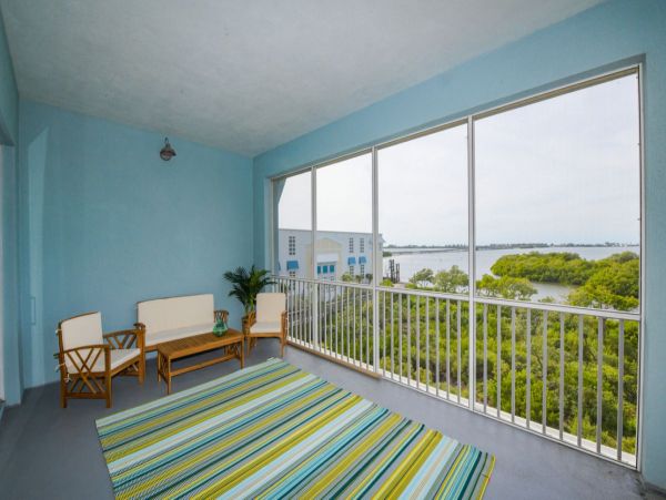 Bradenton Vacation Condo Sleeps 7 Guests