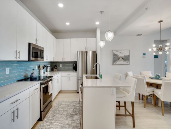 Bayfront Condo with 3 Bedrooms in Madeira Beach