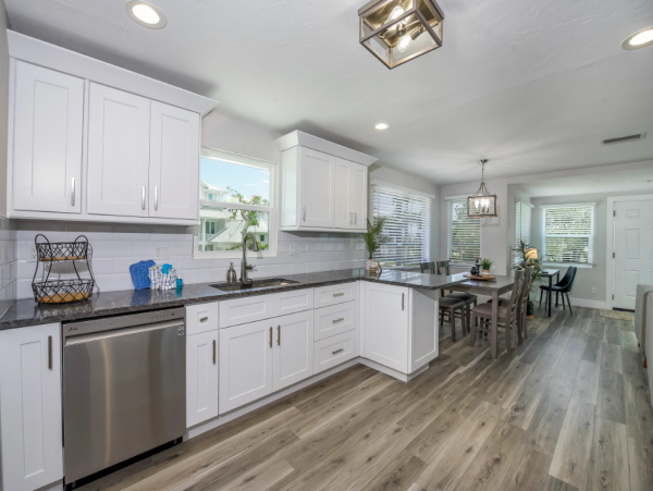 Beautiful Pool Home with 3 Bedrooms in Fort Myers Beach