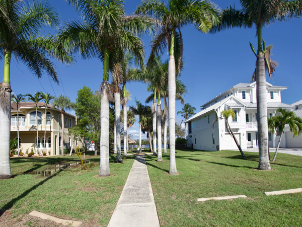 Beautiful Pool Home with 3 Bedrooms in Fort Myers Beach