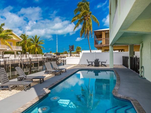 Ocean Views Marathon Vacation Home Five Bedroom