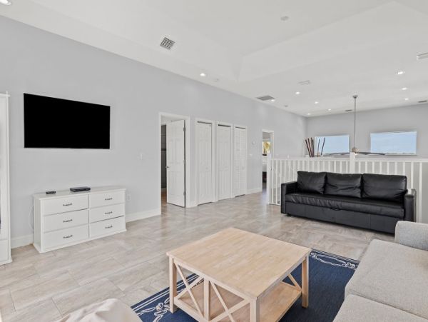Ocean Views Marathon Vacation Home Five Bedroom