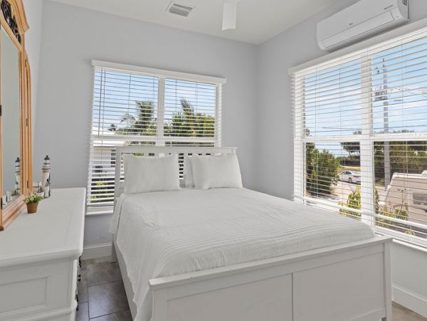 Ocean Views Marathon Vacation Home Five Bedroom