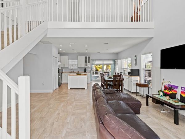 Ocean Views Marathon Vacation Home Five Bedroom