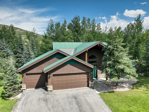Deer Valley Vacation Home Sleeps 15 Guests
