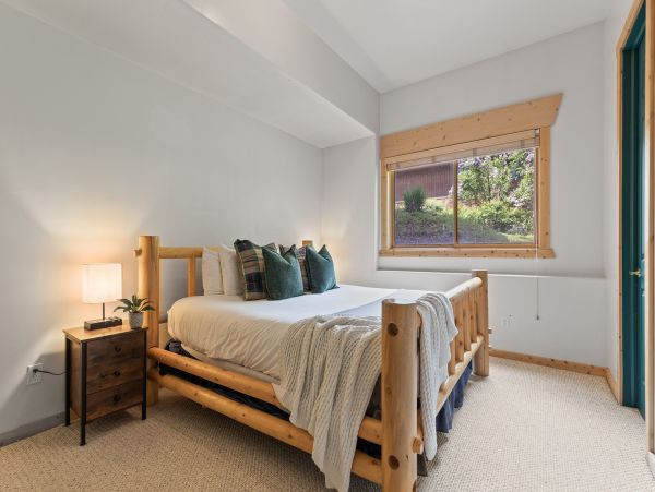 Deer Valley Vacation Home Sleeps 15 Guests