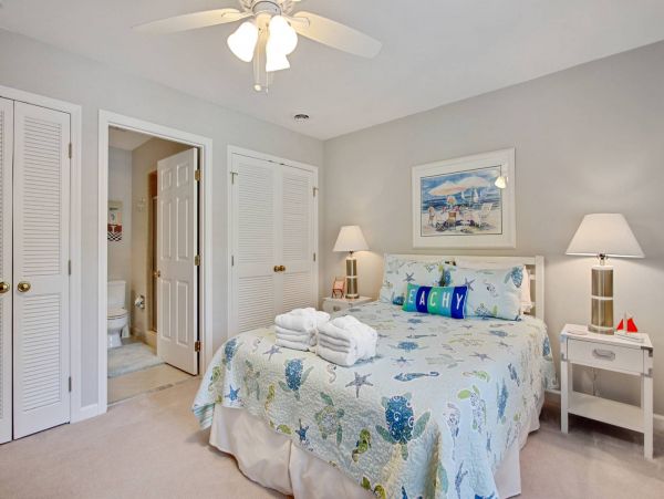 Hilton Head Vacation Pool Home Sleeps 6 Guests